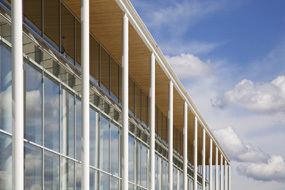 curtain walling for award-winning leisure centre